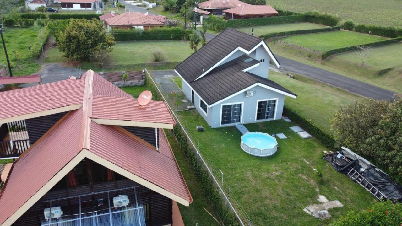 Casa De Las Rosas Volcan Arenal La Fortuna Luaran gambar